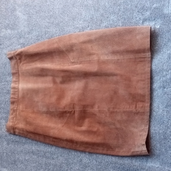 Vintage Tango suede skirt modern size S? tagged vintage 7/8 - Picture 1 of 15